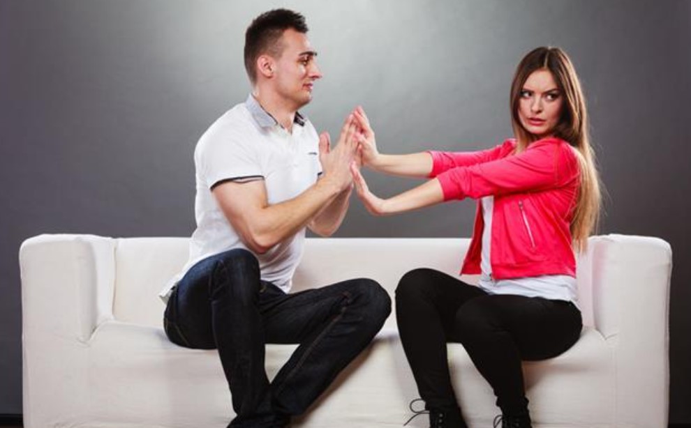 Are You Pushing Men Away After Your Divorce - Dating Blog#1
